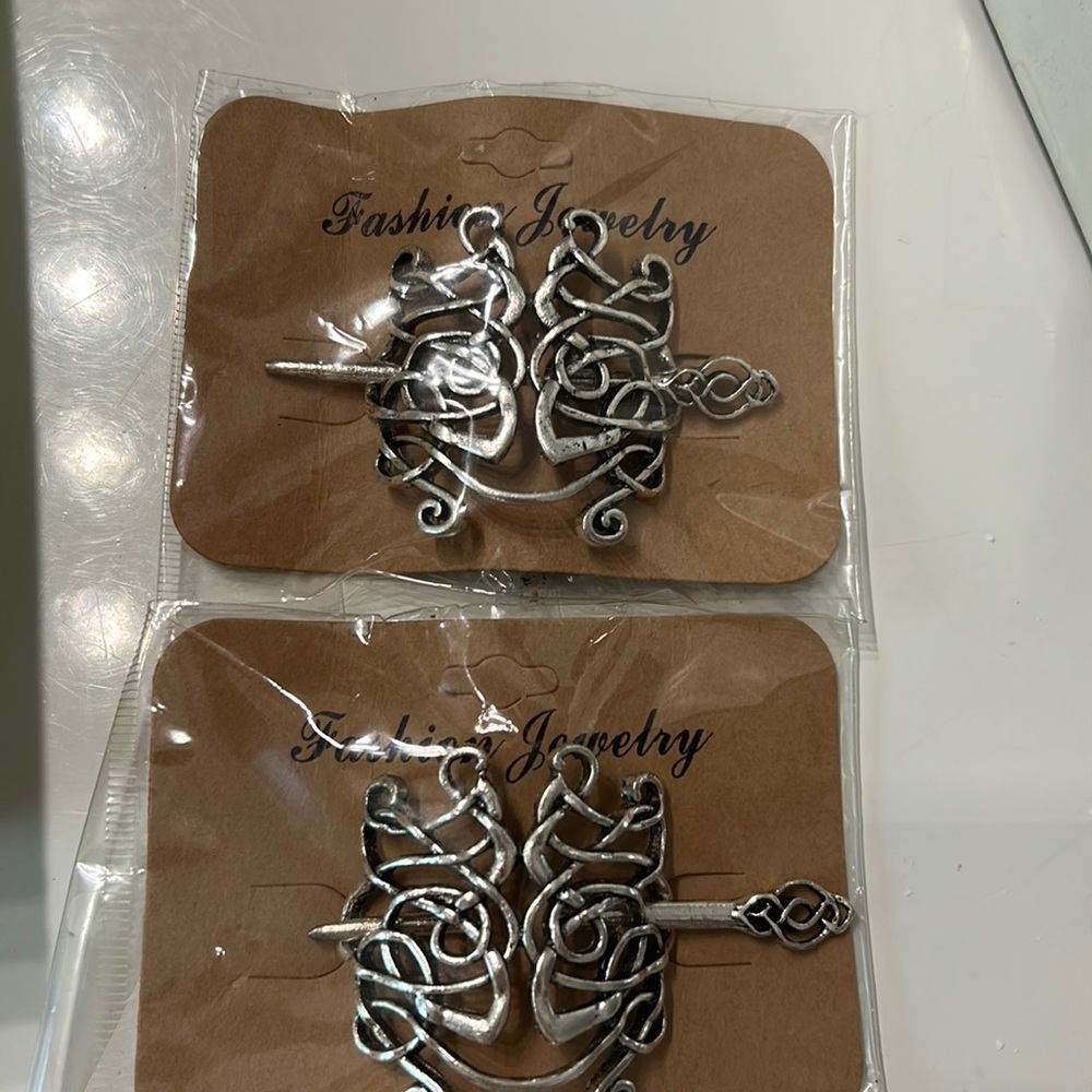 The perfect sturdy hair clips both for the price of $8